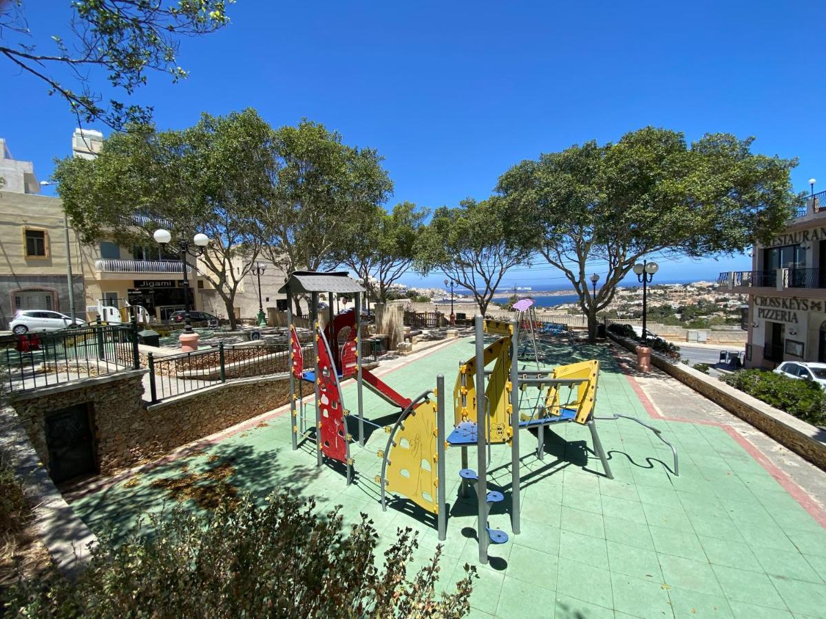 Sunshine Apartments Mellieha - Modern Two Bedroom Penthouse With Terrace Екстер'єр фото